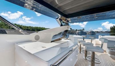 95 YACHT For Sale image66