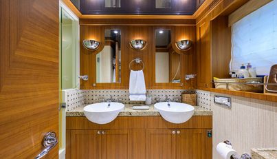 ST. TROPEZ For Sale image42