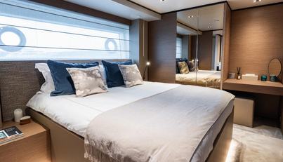 QUEEN J III For Sale image25