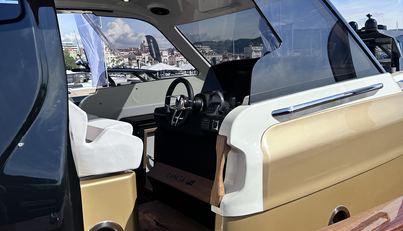 2026 Lancia Aprea 42 For Sale image12