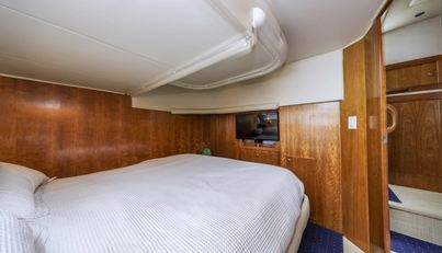 QUEEN ELIZABETH For Sale image32