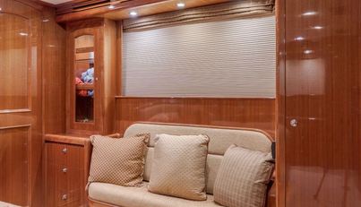 MALOU For Sale image24