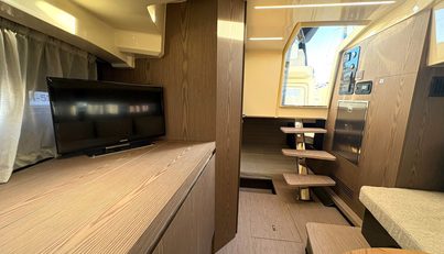 320GT For Sale image23