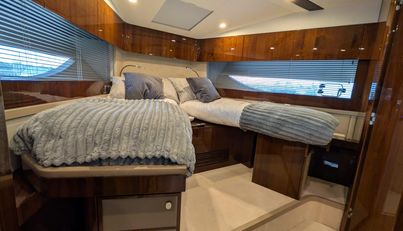 Tender Garage & Hi/Lo Swimplatform For Sale image25