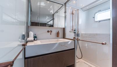 ICE OF LONDON For Sale image27