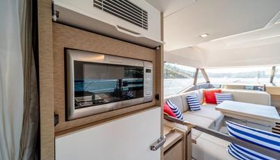 V & A For Sale image18