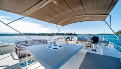 V & A For Sale image5