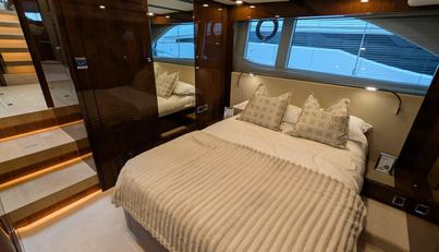 Tender Garage & Hi/Lo Swimplatform For Sale image46