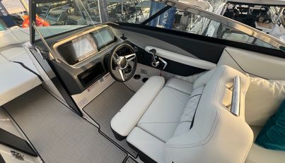 PALMA BOAT SHOW ANGEBOT - SIE SPAREN ÜBER 44.000€ , Regal LS6 For Sale image10