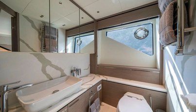 75 SPORT YACHT For Sale image54