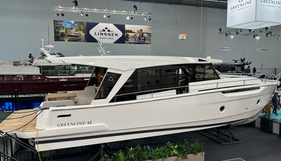 Greenline 42 For Sale image2