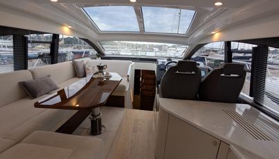 Tender Garage & Hi/Lo Swimplatform For Sale image15