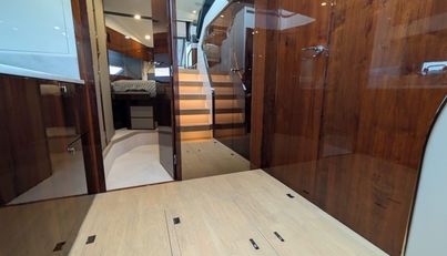 Tender Garage & Hi/Lo Swimplatform For Sale image37