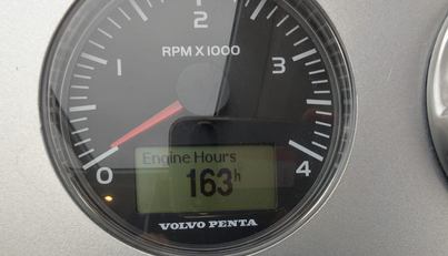 Tender Garage & Hi/Lo Swimplatform For Sale image12