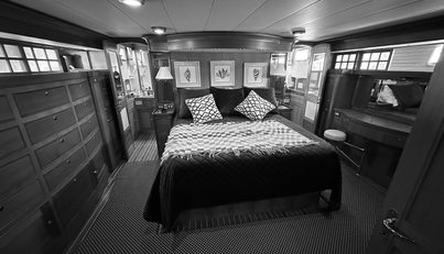 MISS STEPHANIE For Sale image17