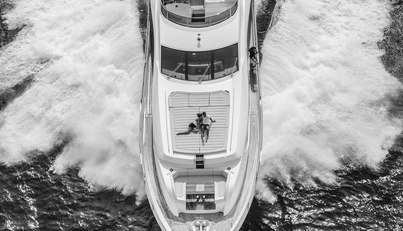95 YACHT For Sale image3