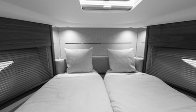 V50943 For Sale image86