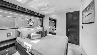95 YACHT For Sale image53