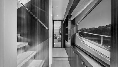 95 YACHT For Sale image30