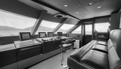 CUSTOM LINE NAVETTA 33, 2019 For Sale image19