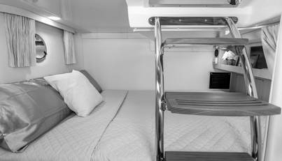 New Regal 28 Express For Sale image11