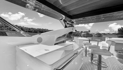 95 YACHT For Sale image66