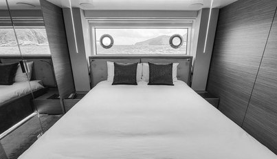 CUSTOM LINE NAVETTA 33, 2019 For Sale image16