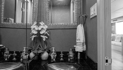 BUSINESS TRIP 2 For Sale image22