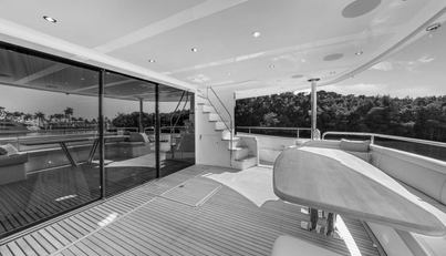 95 YACHT For Sale image18