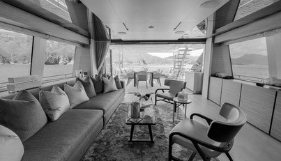CUSTOM LINE NAVETTA 33, 2019 For Sale image18