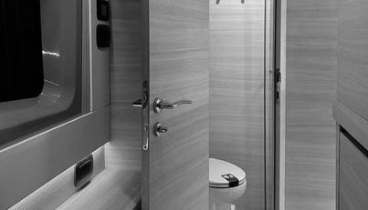 Aquila 42 Coupe For Sale image50