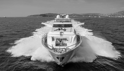 95 YACHT For Sale image2