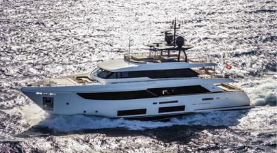 33m Custom Line Navetta 33 Superyacht Lumpasaurus Receives $1M Price Reduction