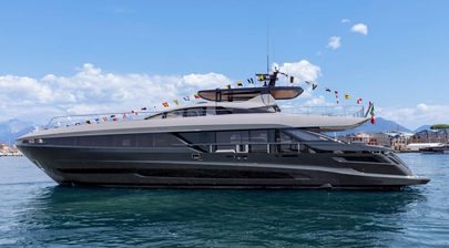 Overmarine launches Mangusta Gransport 33