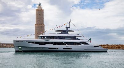 COSMICO, Benetti’s latest Oasis 40M delivered