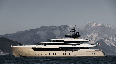 Sanlorenzo 44 Alloy wins coveted award at the World Superyacht Awards 