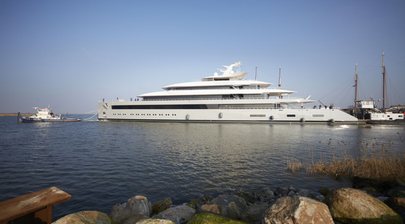 MOONRISE: Feadship Successfully Delivers 100m Superyacht