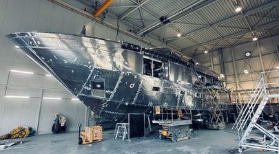 Van der Valk 31m Superyacht Project Berlin Completes Superstructure Stage