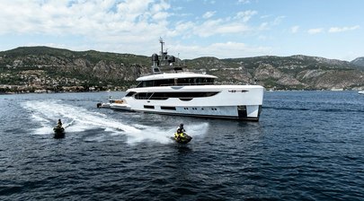 41m Benetti Oasis 40M Superyacht Contigo Listed for Sale 