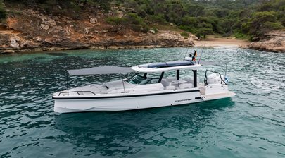 WATCH: New Axopar 38 Sun Top Boat Introduced Following XC Cross Cabin Debut 