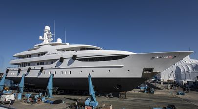 Repaint Caps Transformation for 60m Lurssen Superyacht OASIS