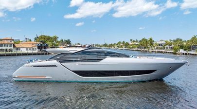 27m Riva 88' Folgore Motor Yacht Tango Whiskey for Sale