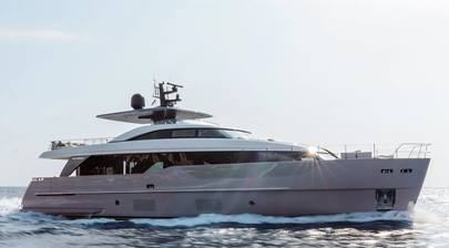 27m Sanlorenzo SD90 Motor Yacht Sal Receives €500K Price Reduction