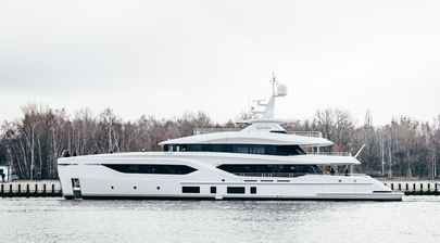 Conrad Shipyard Launches EXTRA TIME