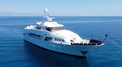 35m Benetti Custom Motor Yacht Freemont Receives €500K Price Reduction