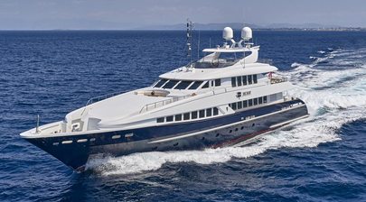 10 Standout Yachts That Hit the Market This Week
