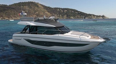 Prestige F4.3 Yacht to Make 2025 Cannes Debut with Updated Deck Layouts