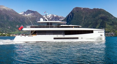 €1.5M Price Drop on 34m Feadship Superyacht Graycliffs 