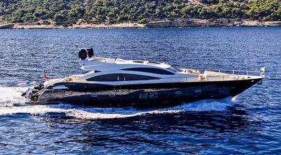 29m Sunseeker Predator 92 Sport Yacht Blade 6 Listed for Sale