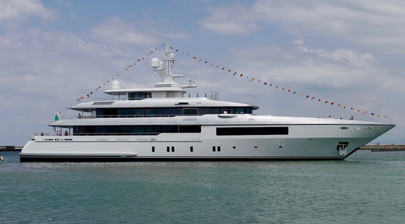 Codecasa launches fully custom superyacht FRAMURA